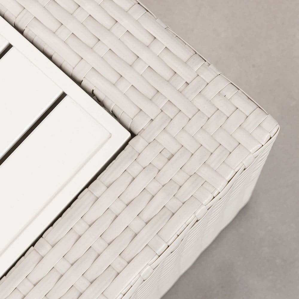 Disa Coffee Table White Close Up (VB)