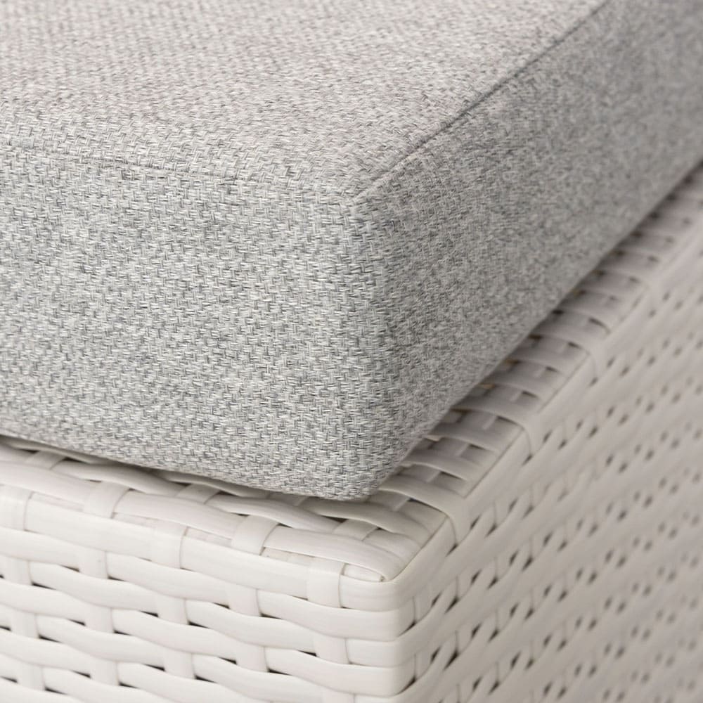 Disa Sofa White & Light Grey Close Up (VB)