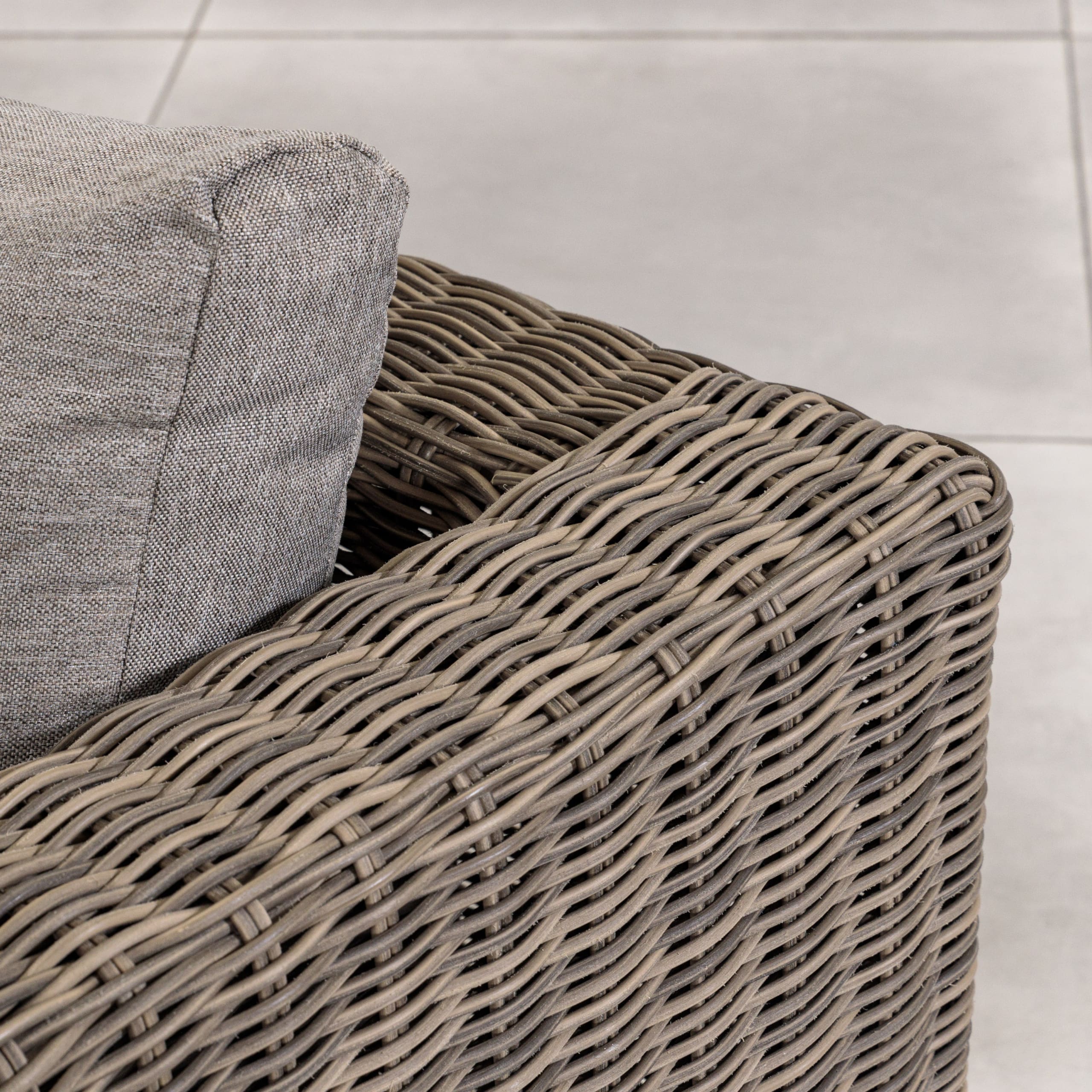 Clivia Sofa Grey Brown Close Up VB scaled
