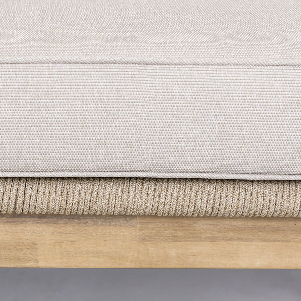 Cameo Sofa Close Up 4 (VB)