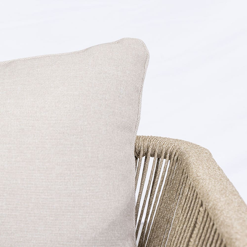 Cameo Sofa Close Up 7 (VB)