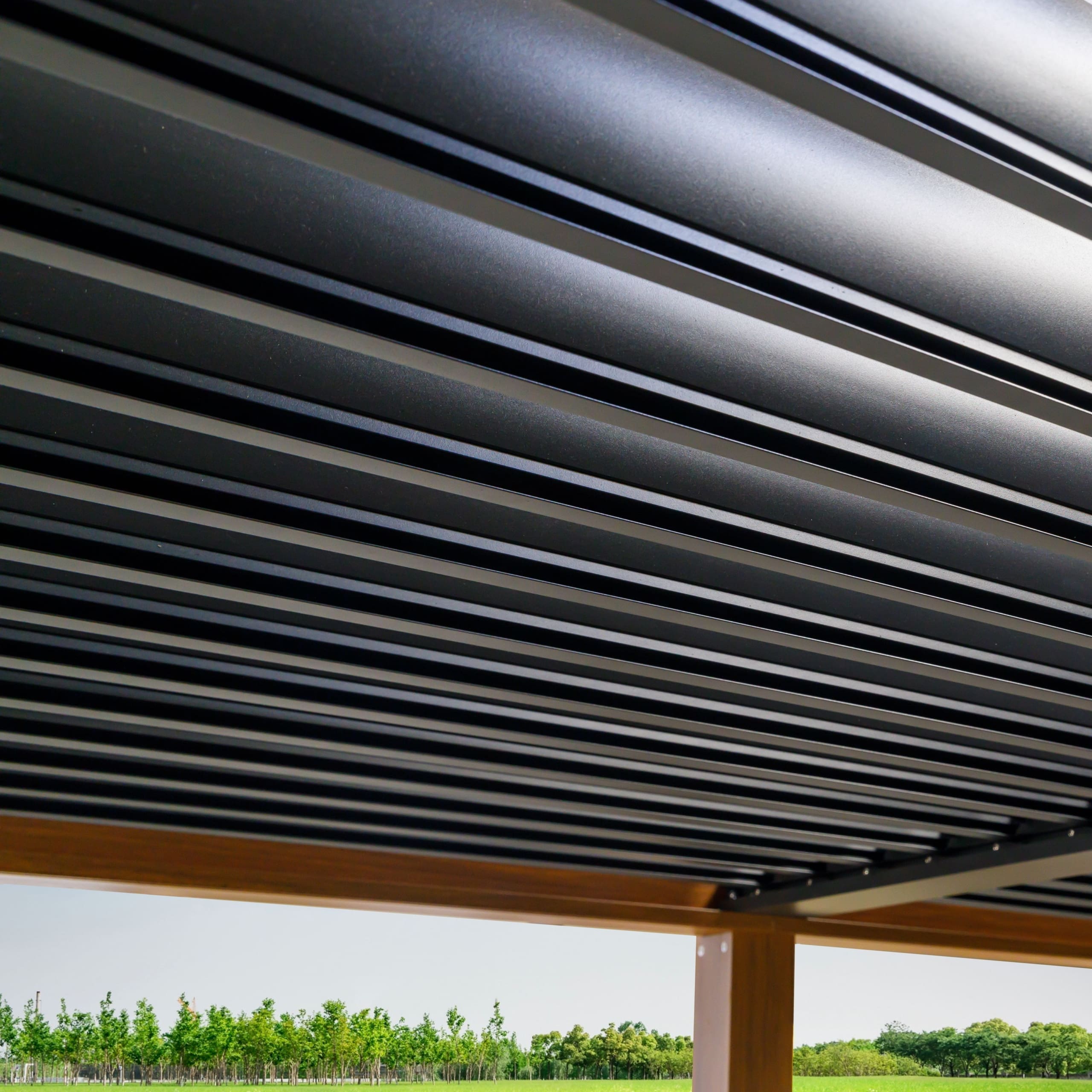 Hammond Pergola Wooden Finish Close Up 9 VB scaled