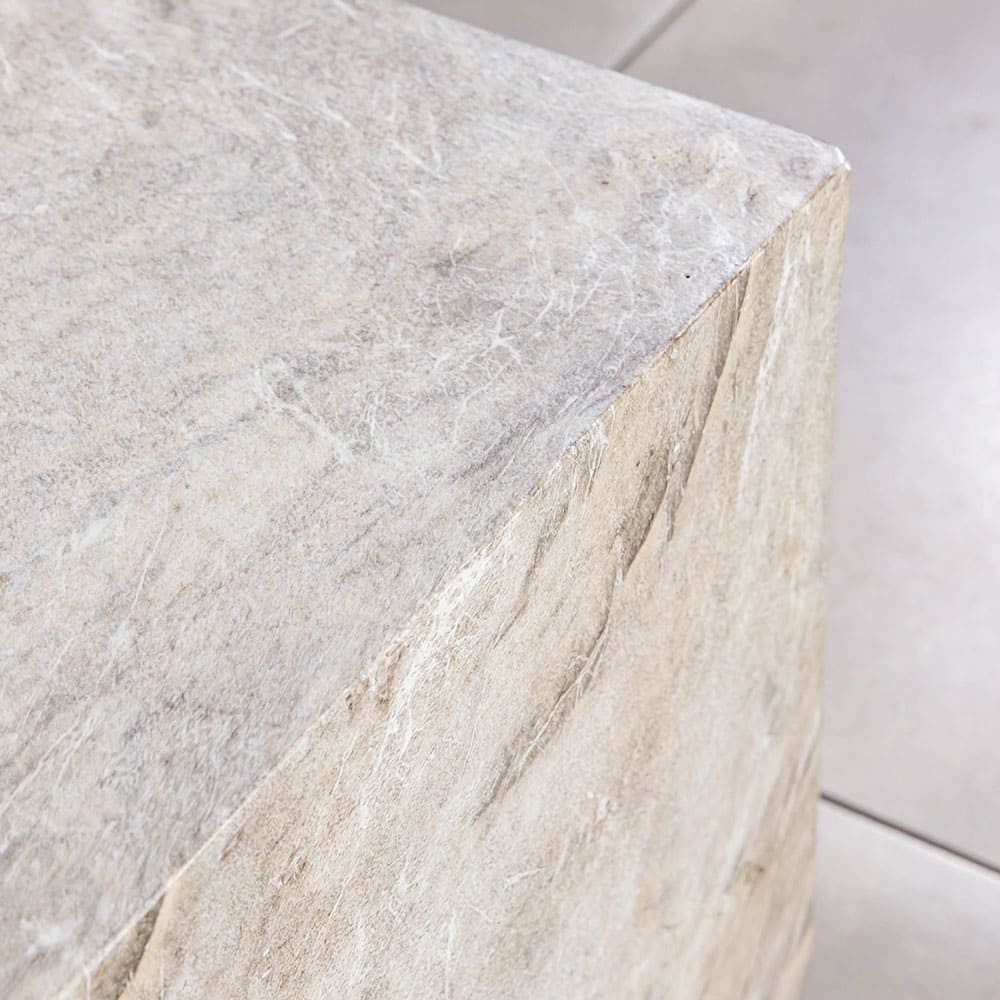 Caster Coffee Table Bianca Marble Close Up 2 VB