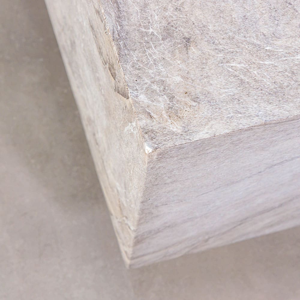 Caster Coffee Table Bianca Marble Close Up 3 VB