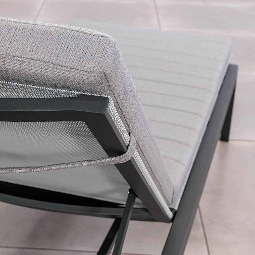 Corda Sun Lounger Close Up 5 VB