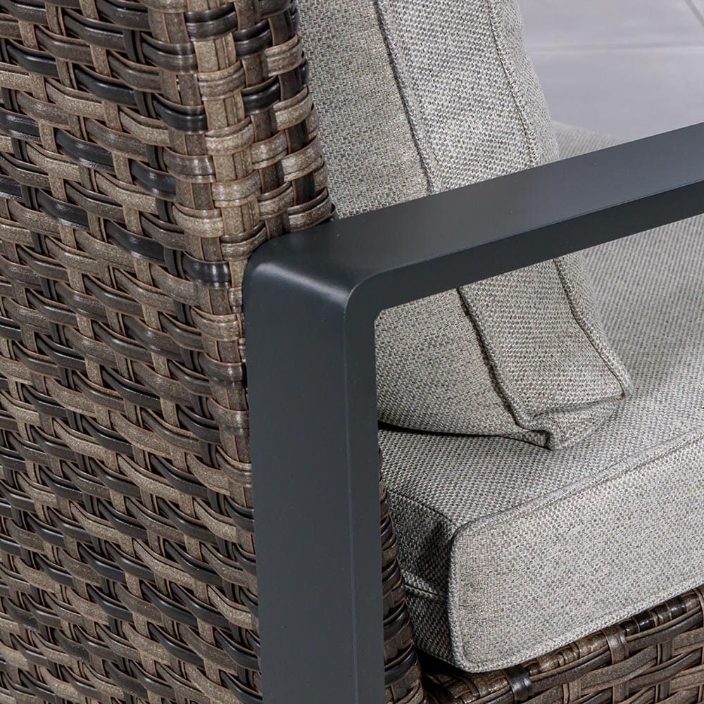 Camelia Sofa Close Up 5 VB