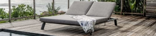 Daybeds & Benches