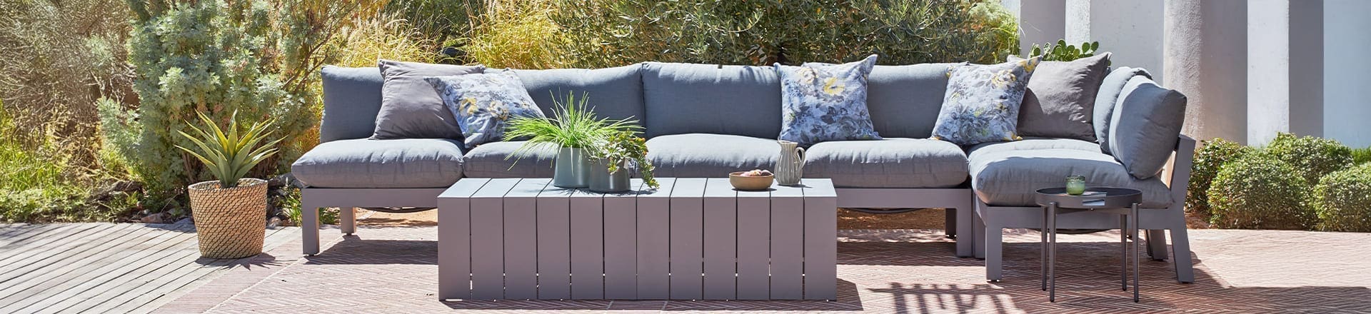 14 Website 2025   Lounge Corner Sets Category