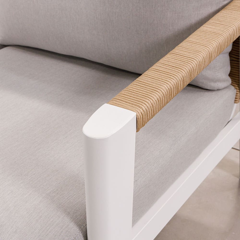 Lune Sofa Close Up 2 VB