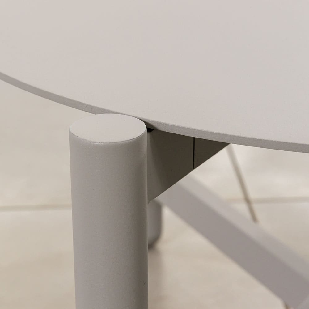 Baroque Coffee Table Close Up 3 VB