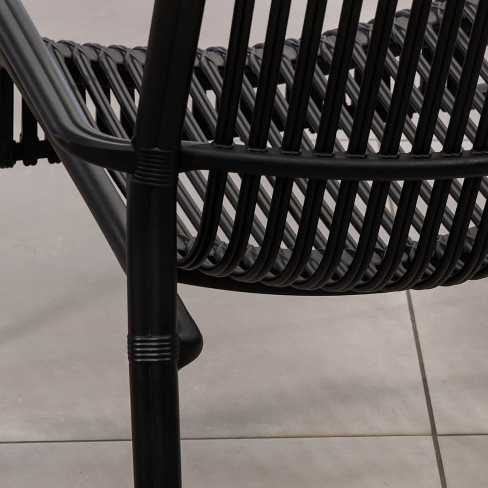 Dawn Lounge Chair Black Close Up 2 VB