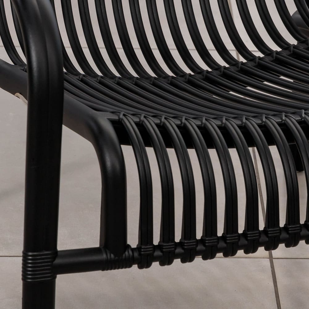 Dawn Lounge Chair Black Close Up VB