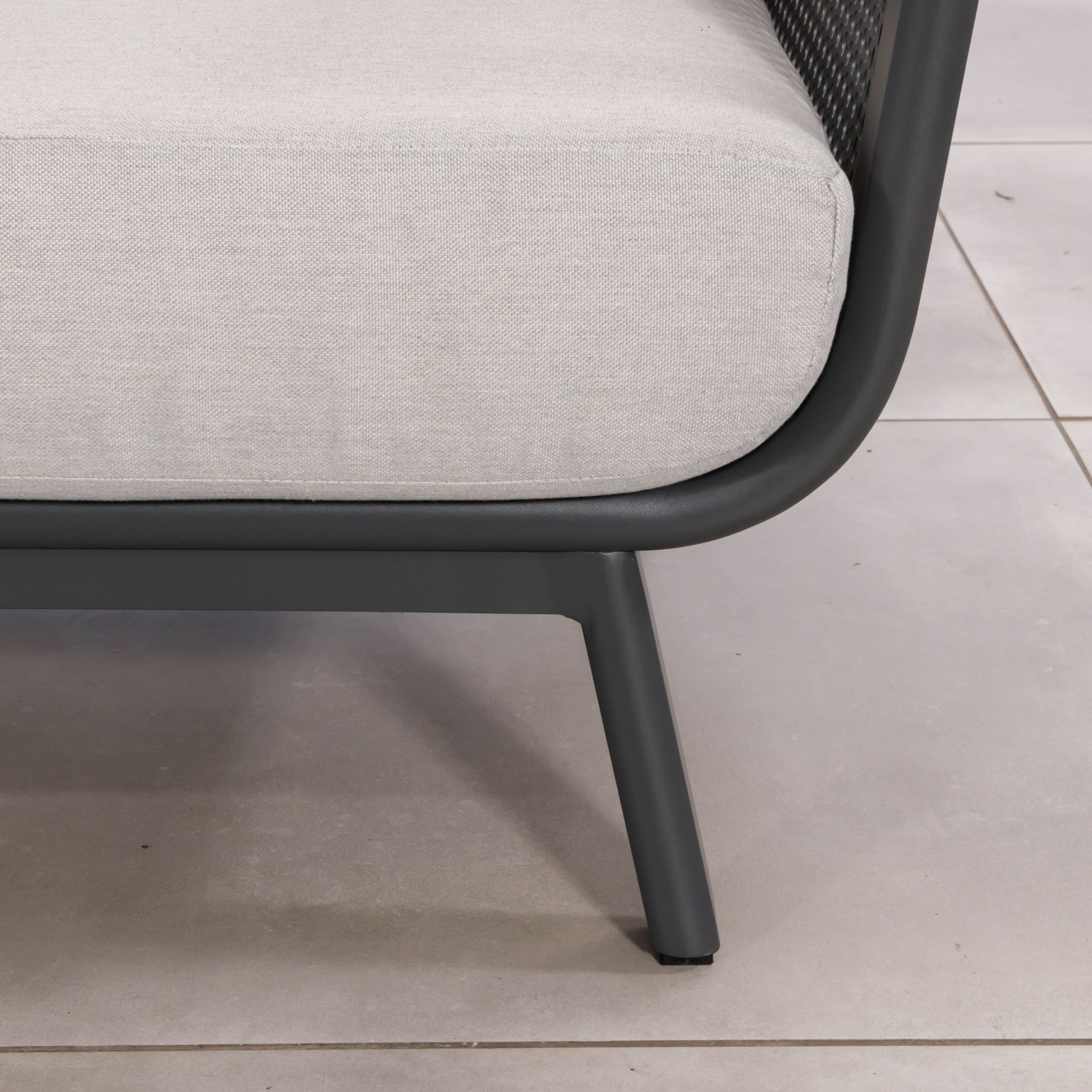Foxtrot Sofa Close Up 3 VB scaled 1