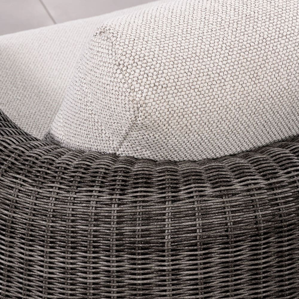 Luva Sofa Close Up 7 VB