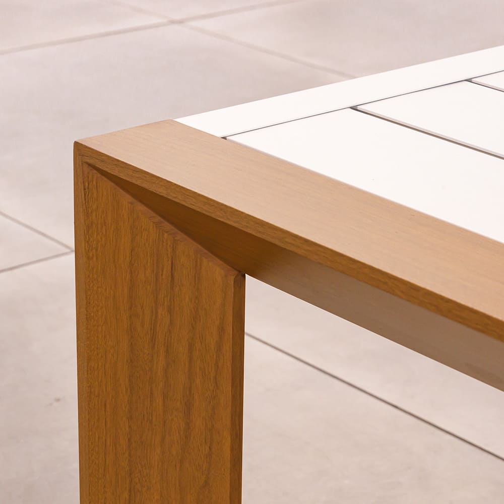 Mokala Coffee Table Close Up VB