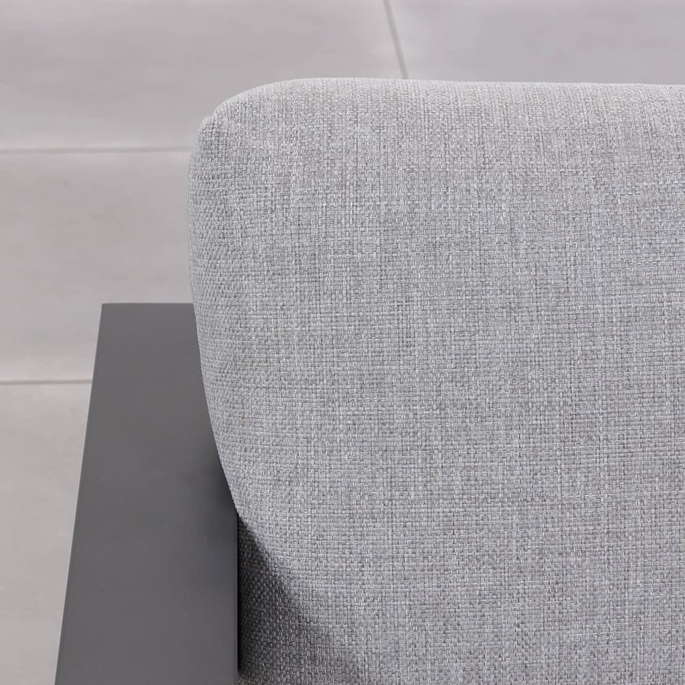 Zeus Sofa Close Up 5 (VB)
