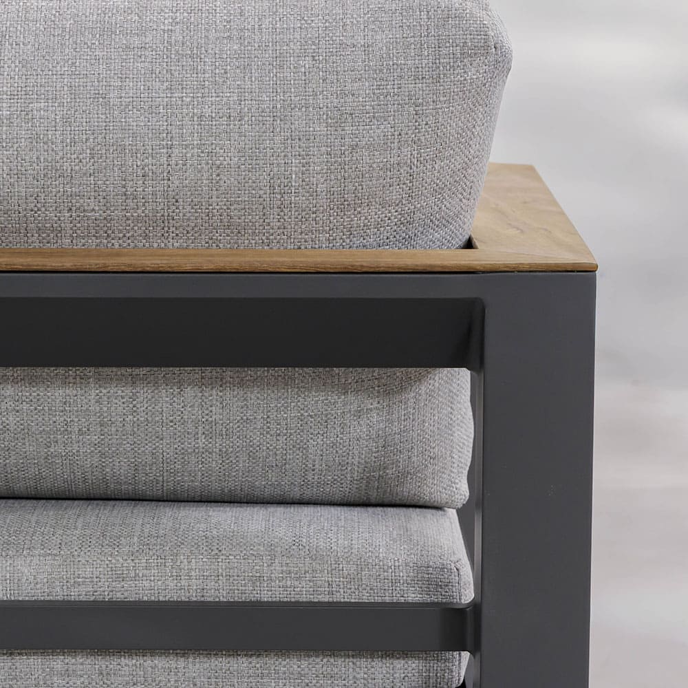 Alpha Sofa Close Up (VB)