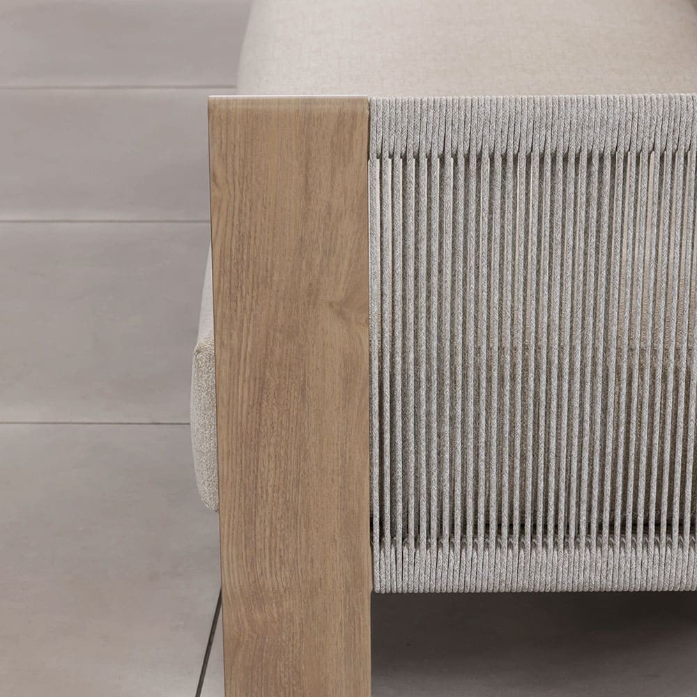 Caesar Sofa Close Up 3 (VB)