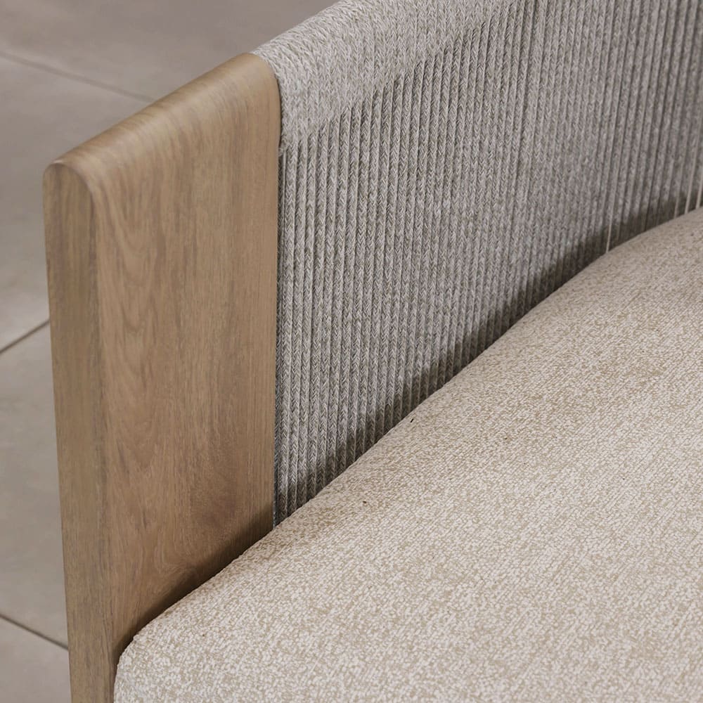 Caesar Sofa Close Up 5 (VB)