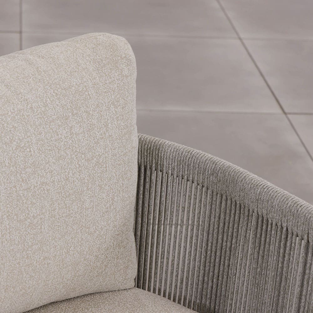 Caesar Sofa Close Up 6 (VB)