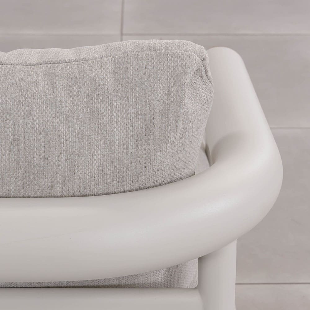 Lunabreeze Lounge Sofa Close Up 2 (VB)