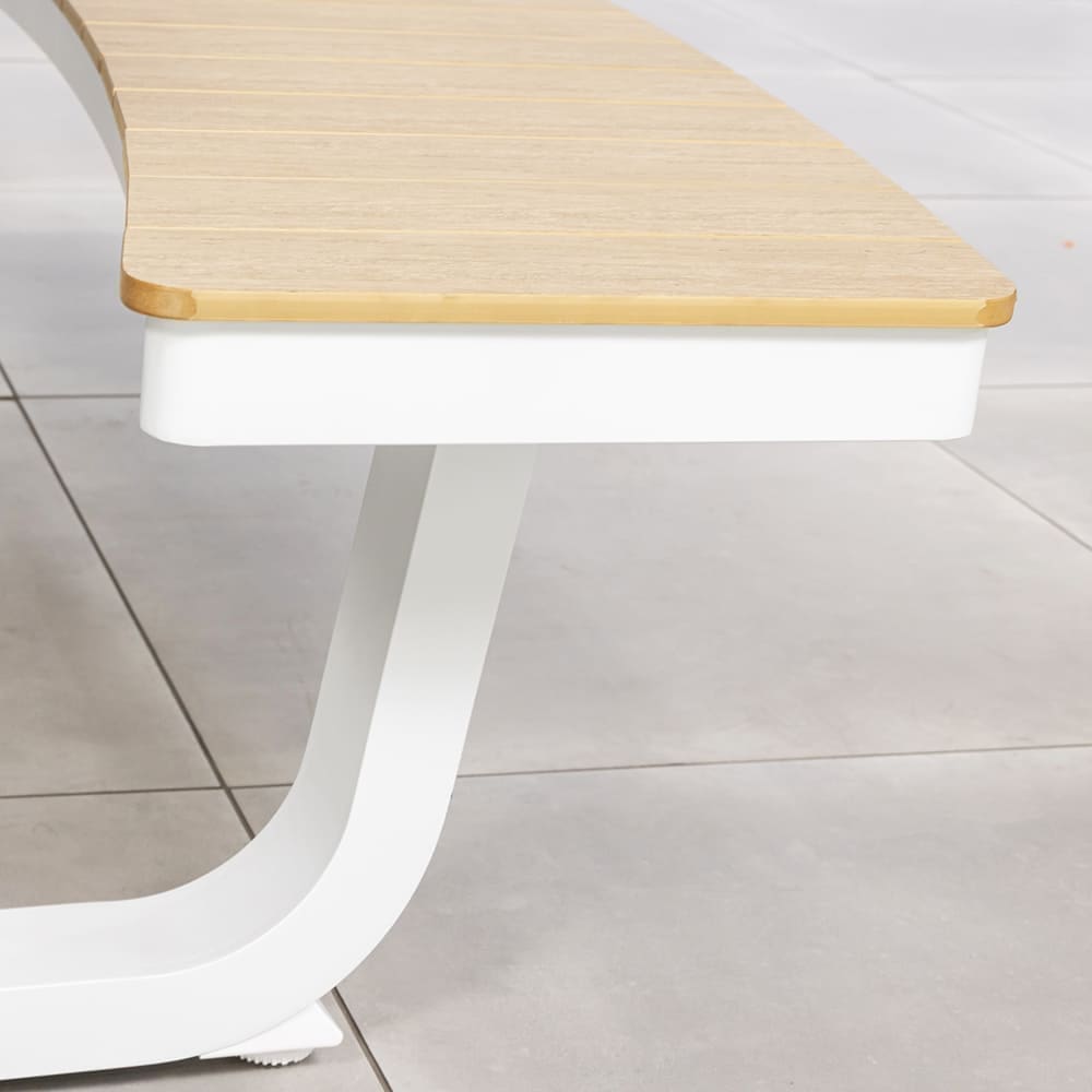Maxima Picnic Bench Close Up 4 (VB)