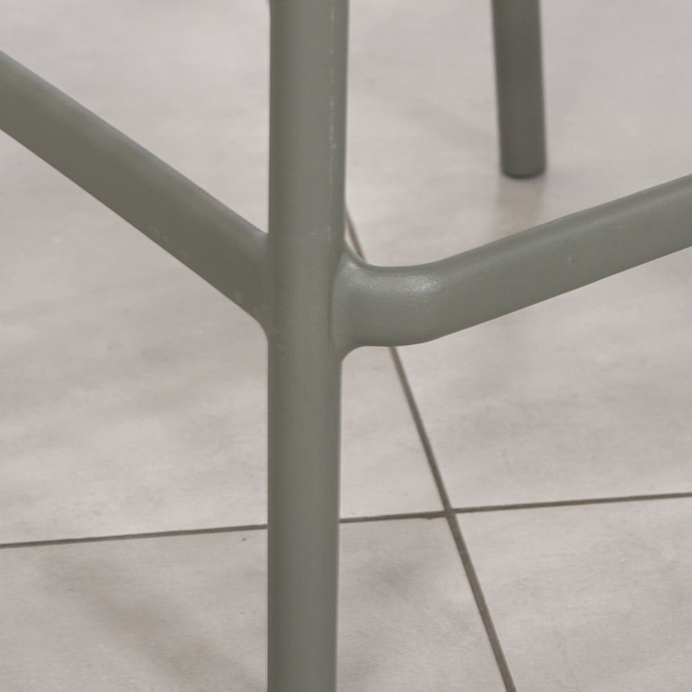 Voyage Bar Chair Close Up (VB)