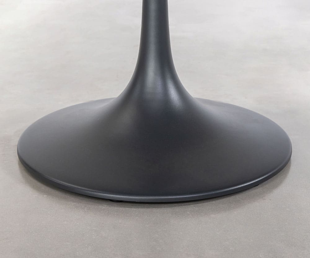 French 4 Seater Dining Table Close Up (VB)
